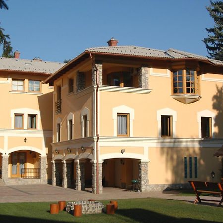 Laetitia Panzio Bed & Breakfast Kaposvár Exterior foto