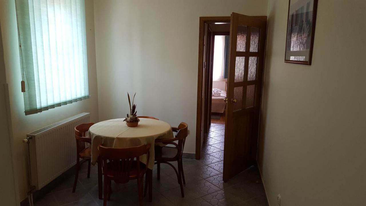 Laetitia Panzio Bed & Breakfast Kaposvár Exterior foto