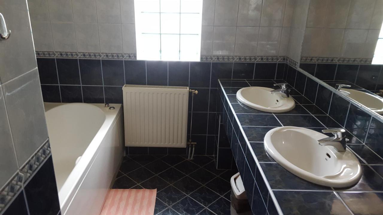 Laetitia Panzio Bed & Breakfast Kaposvár Exterior foto