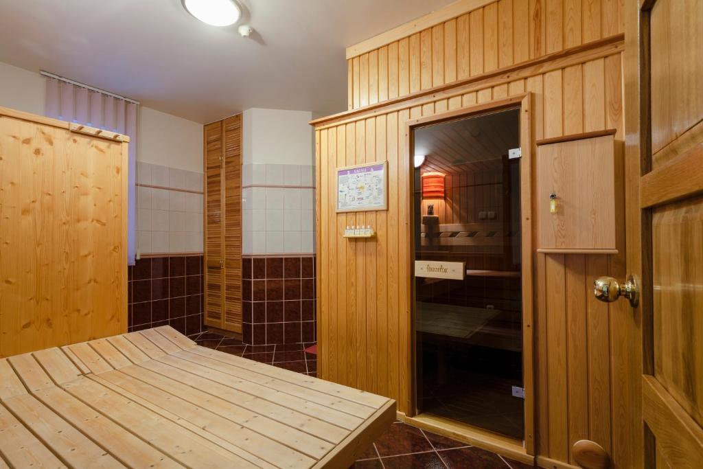 Laetitia Panzio Bed & Breakfast Kaposvár Exterior foto